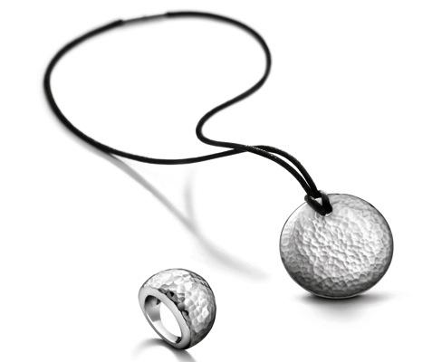 http://www.calvinkleininc.com/SelectLanguage.aspx