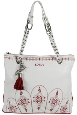 Bolsos hippies y clásicos en Loeds